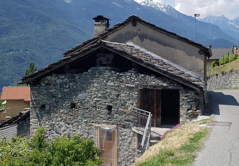 Ristrutturazione con sopraelevazione a Châtillon — Prima