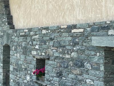 Ristrutturazione con sopraelevazione a Châtillon