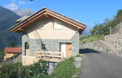 Ristrutturazione con sopraelevazione a Châtillon