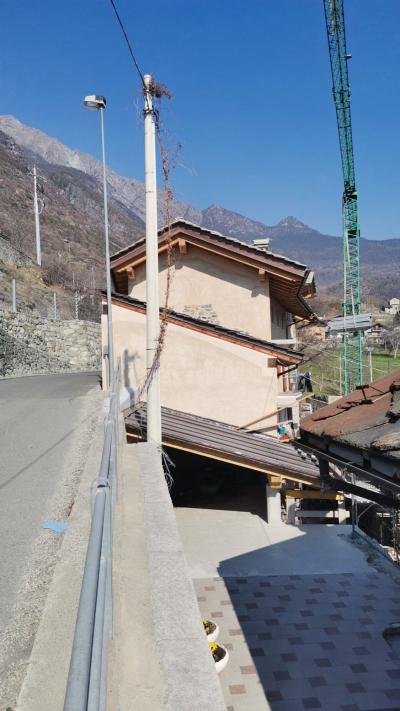Ristrutturazione con sopraelevazione a Châtillon