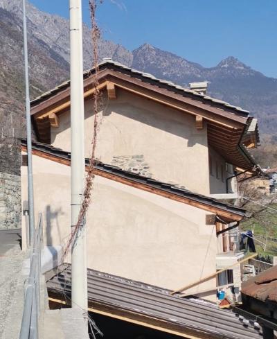 Ristrutturazione con sopraelevazione a Châtillon