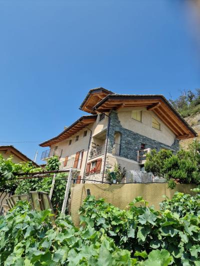 Ristrutturazione con sopraelevazione a Châtillon