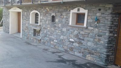 Ristrutturazione di fabbricato con realizzazione di nuova autorimessa nel comune di Montjovet