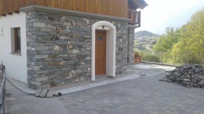 Ristrutturazione di fabbricato con realizzazione di nuova autorimessa nel comune di Montjovet