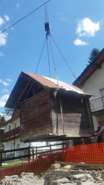 Restauro rascard — sollevamento della struttura